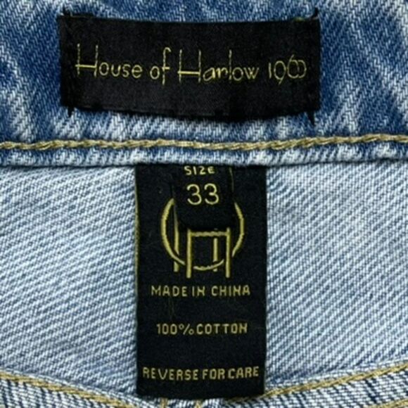 House of Harlow 1960 NWT High Rise Mom Bermuda Jean Shorts Raw Hem Button Fly 33 - Picture 6 of 7